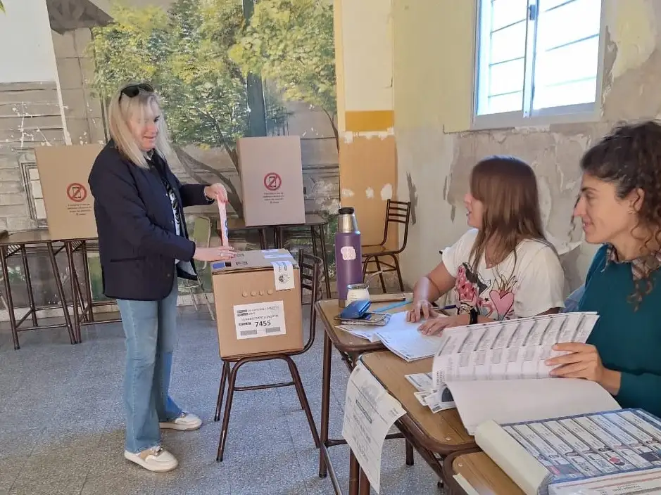 Venado, que sólo vota convencionales. comenzó el domingo con baja asistencia a las urnas. Firmat, Rufino y otras ocho comunas definen candidaturas locales. Foto: Ilustración