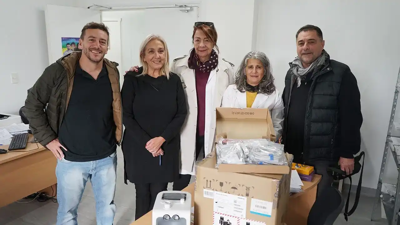 Nuevo equipamiento. Molina, Perestiuk, Parodi, Menéndez y González