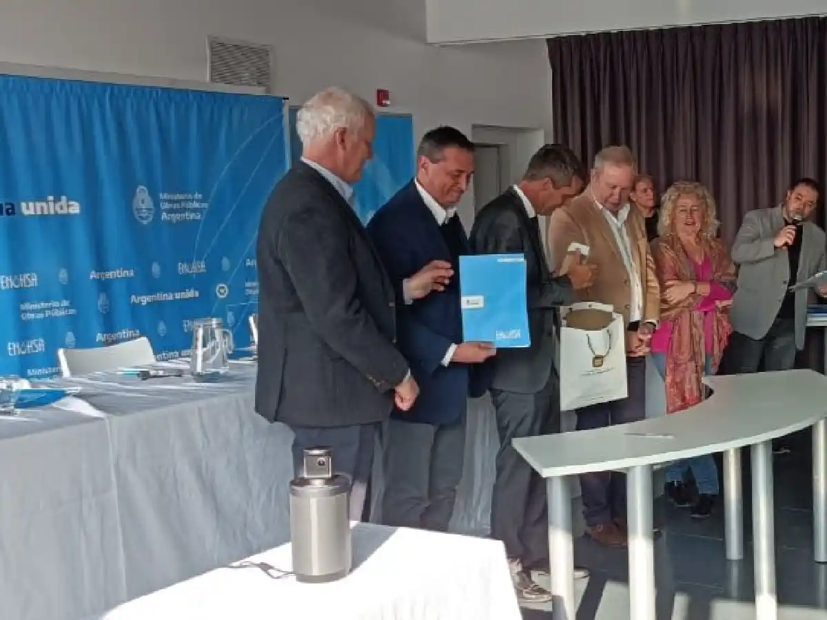 Brinkmann ampliará obra  de cloacas en dos barrios