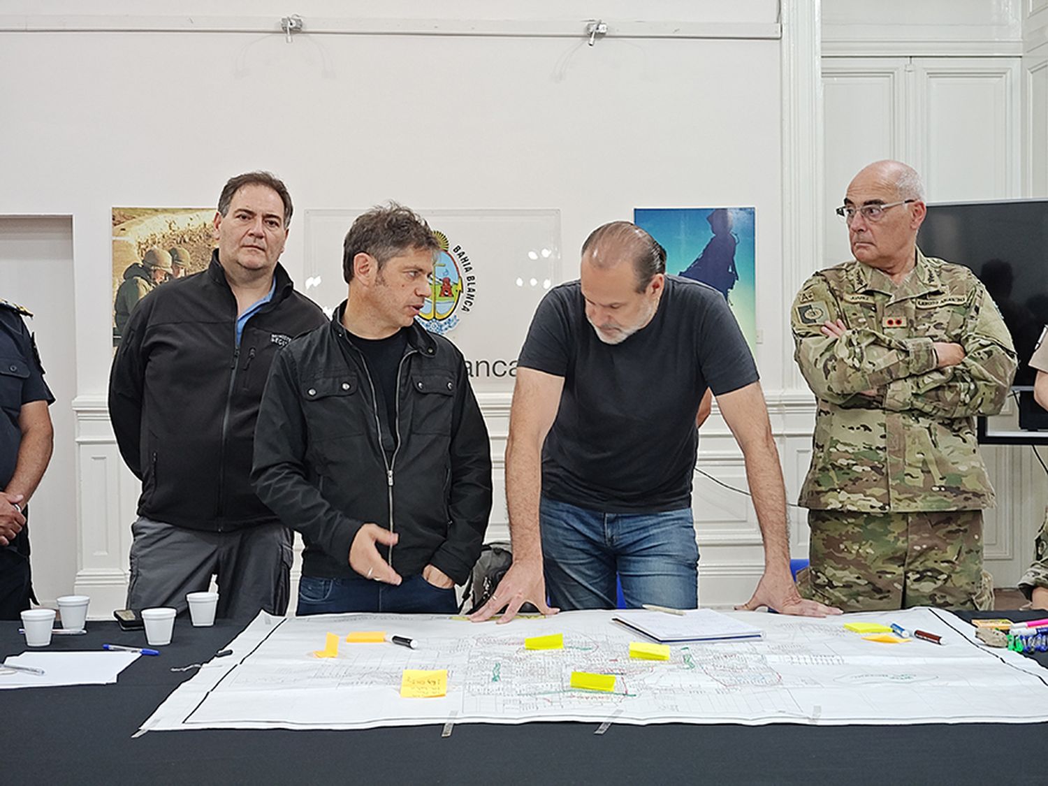 El gobernador Axel Kicillof en Bahía Blanca