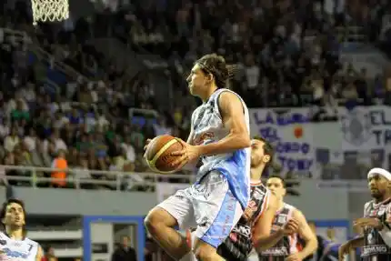 Básquet: Peñarol volvió a vencer a Quilmes en el clásico marplatense