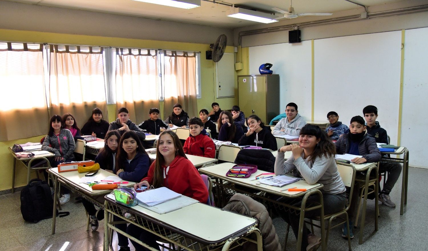 Los estudiantes de 1° B que trabajaron en el diseño de la app