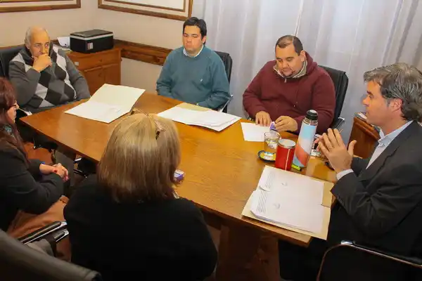 La Municipalidad firmó convenios de pasantías con instituciones educativas