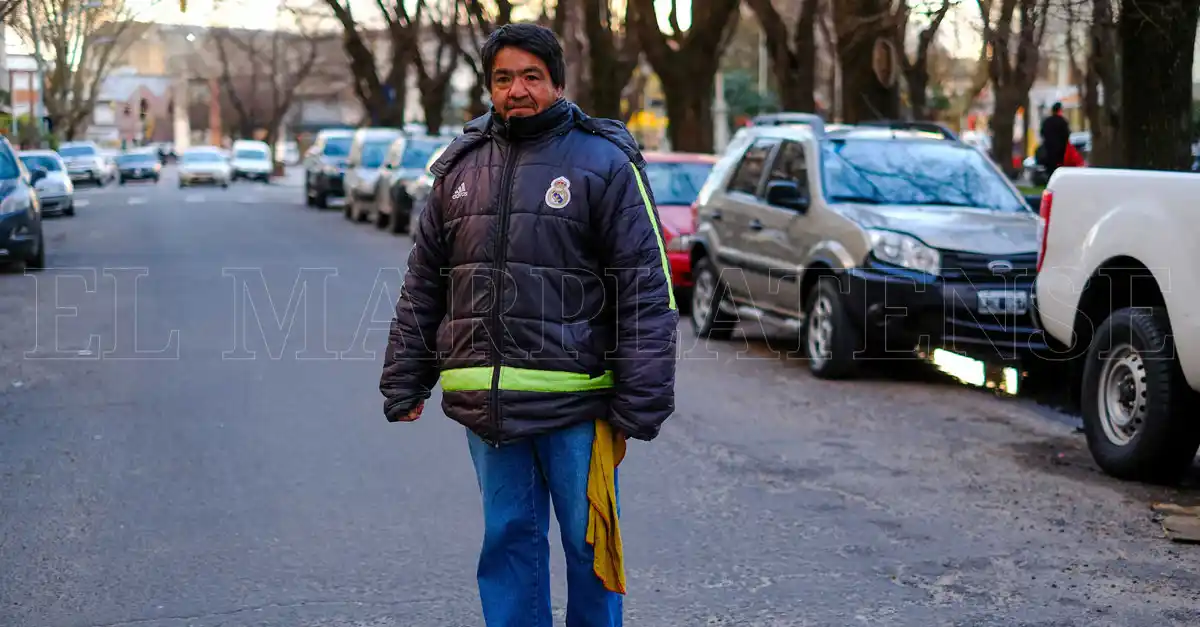 Día del Niño: Martín, el cuidacoches que da hasta lo que no tiene