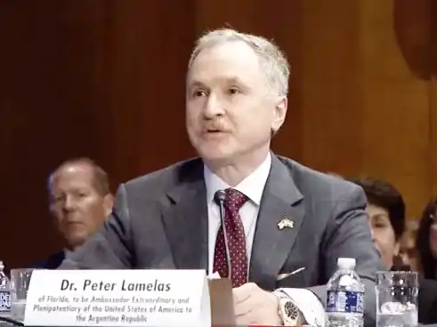 El Senado de EEUU aprobó la nominación de Peter Lamelas como embajador en la Argentina