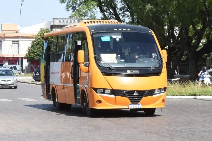 El 24 y 25 de diciembre, no circularán los minibuses