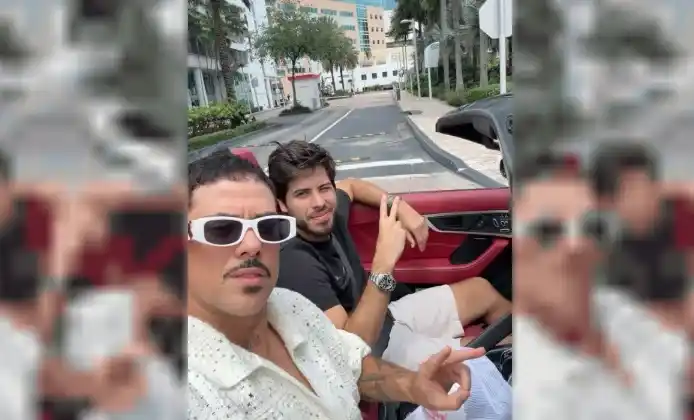 Victor Wao junto a Lucas Frotta, uno de los pasajeros que perdió la vida en el accidente aéreo ocurrido en Río de Janeiro.