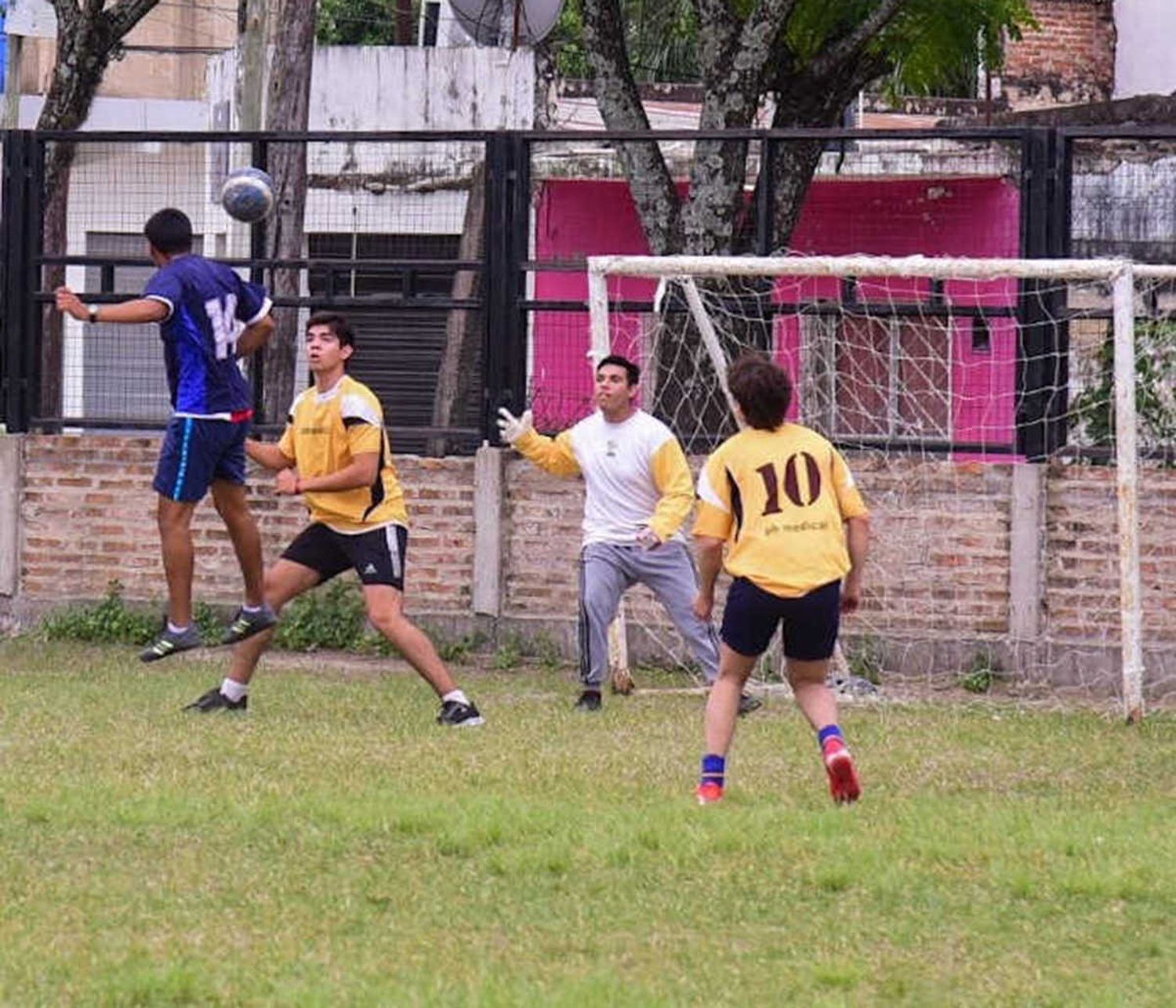 La Casa del Estudiante del Interior comenzó los anuales de alumnos de secundaria de capital