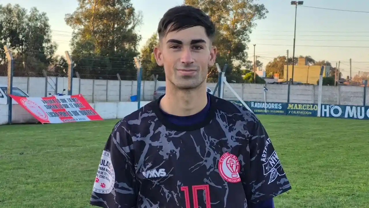 Fabricio Annovelli, goleador y figura de Huracán