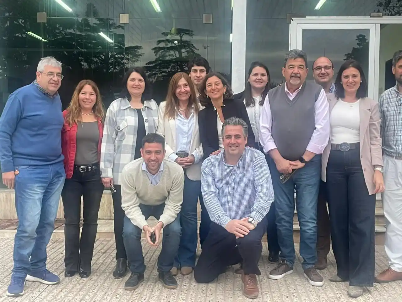 El ministro de Seguridad junto a autoridades locales y regionales.