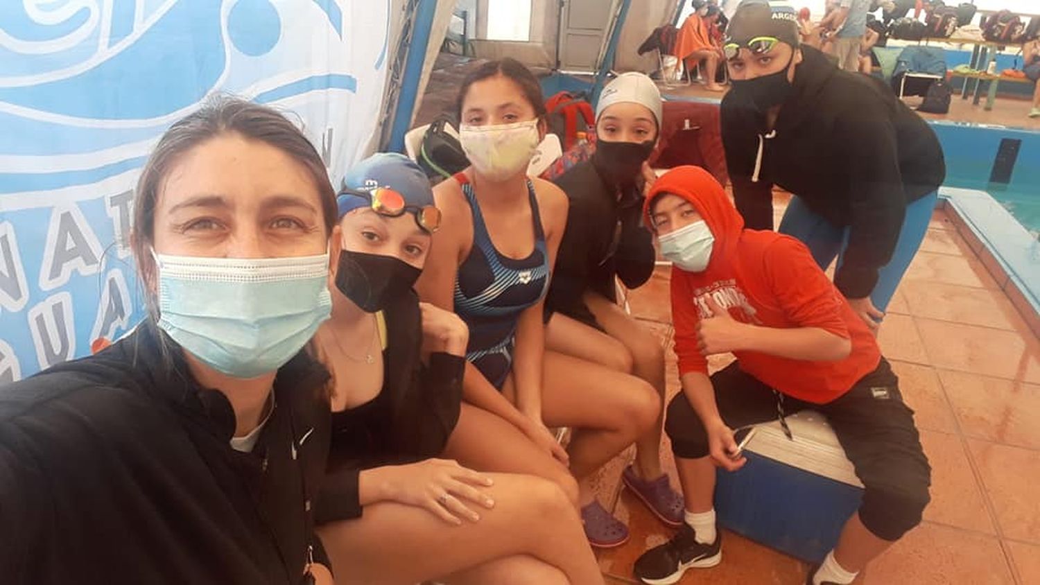 Cef Nº2 participo en el Torneo Oficial de Natación de Paracao