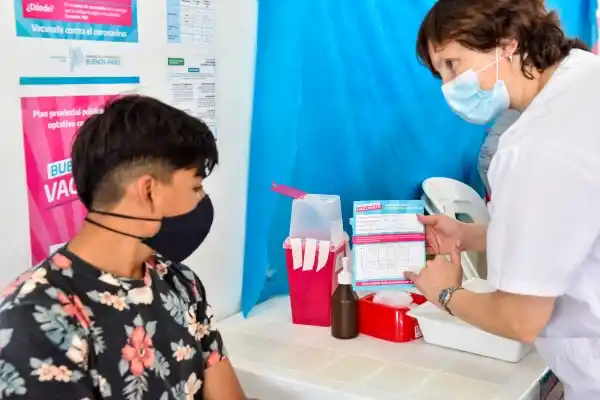 El próximo martes comenzarán a vacunar contra el Covid-19 a los  menores de 3 a 11 años en Chascomús