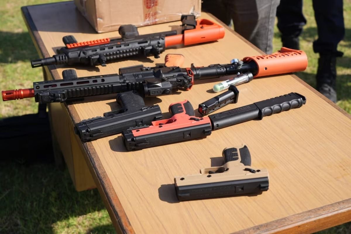 En medio de la polémica por las Taser, Lanús incorporará armas con municiones no letales para sus patrullas