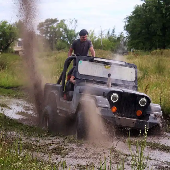 A puro barro y camaradería: Gualeguay vive el 8º Encuentro Nacional de Jeeperos