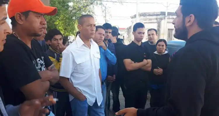 Fábrica de bolsas en Río Tala: Un acuerdo para los sampedrinos y otro para los venezolanos