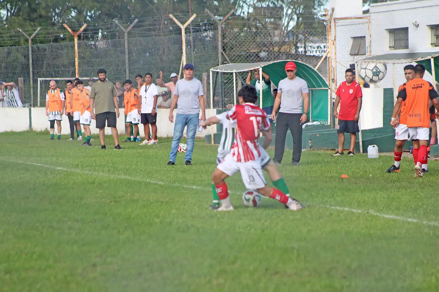 Bancario  empató con Barrio Norte en un partido con  dos expulsados y un gol anulado