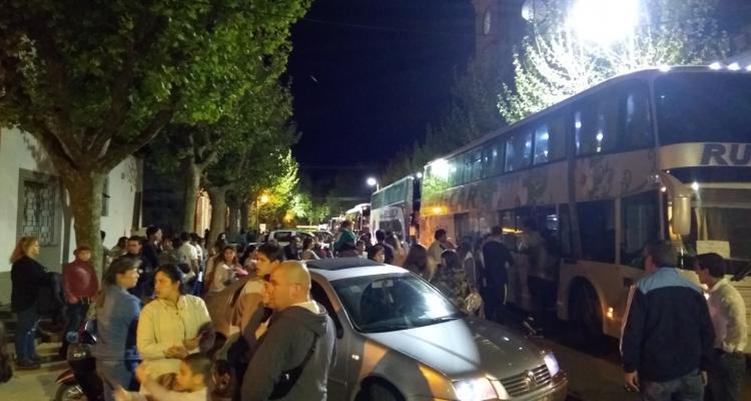 Juegos Bonaerenses 2018: La delegación de San Pedro partió a Mar del Plata