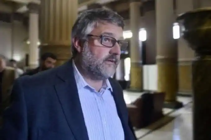 El ministro Villegas apuntó contra los gremios y afirmó que el paro docente de 72 horas es “descomunal”