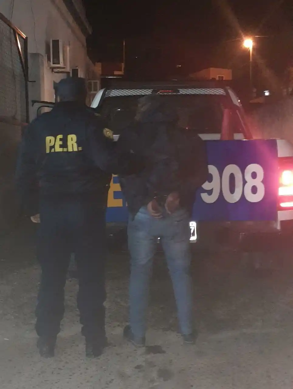 Se conducía ebrio llevando a su hija “por la fuerza y amenazada”