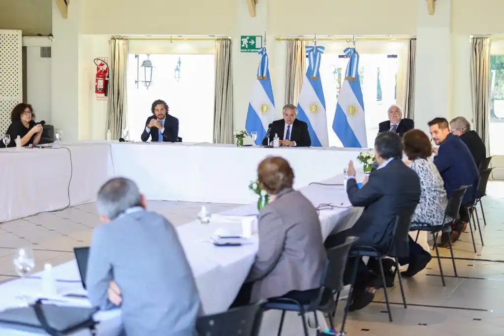  Coronavirus: El Presidente se reunió con el comité de expertos médicos y científicos