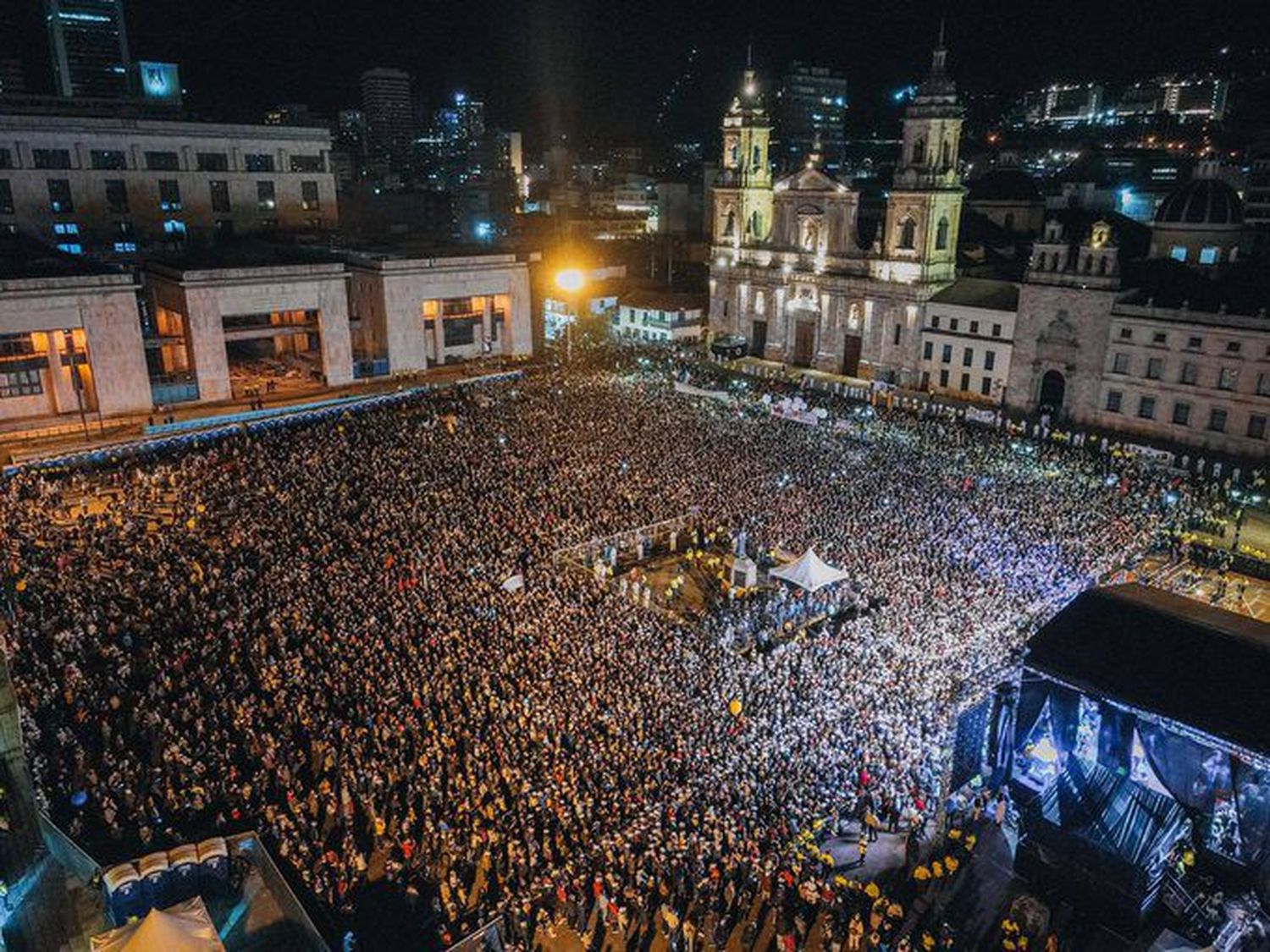 Candidatos en Colombia cerraron campaña este #22May