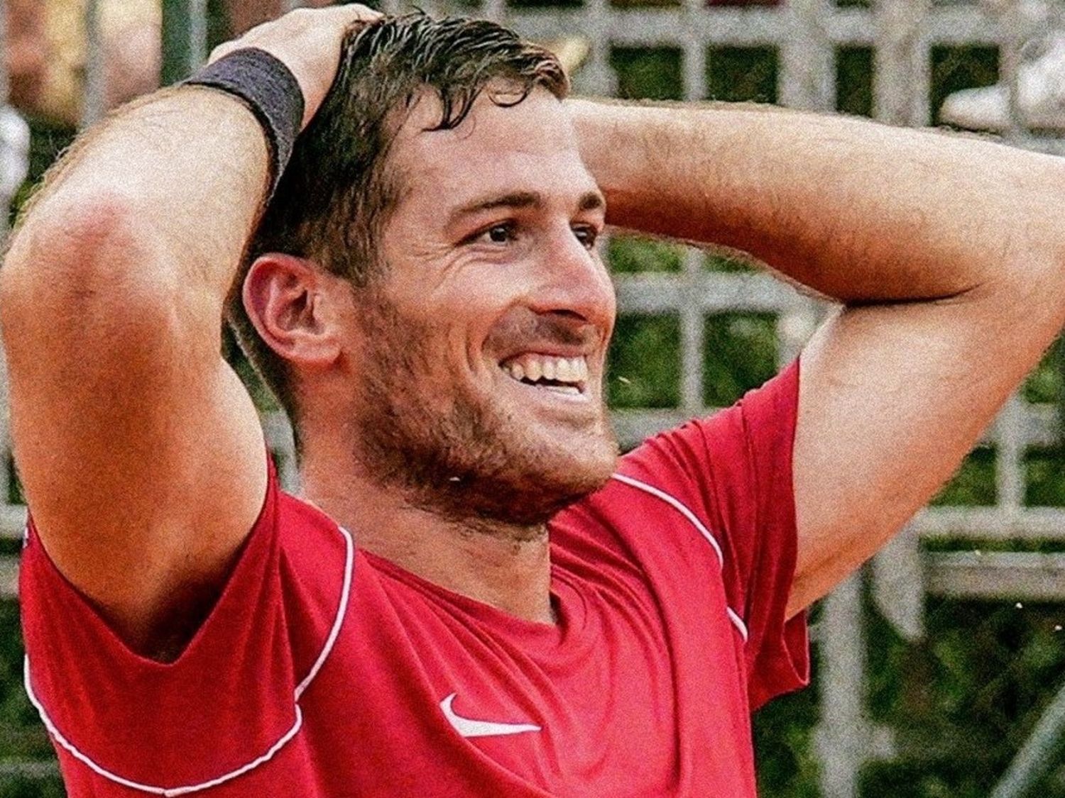 Gómez, el tenista argentino que cayó en la qualy y hoy es noticia en Roland Garros