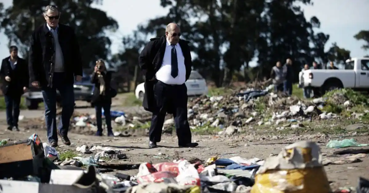 "Voy a patrullar de noche por los microbasurales"