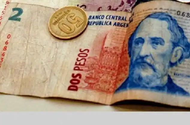 Fuera de circulación: ¿qué hacer con los billetes de 2 pesos? 