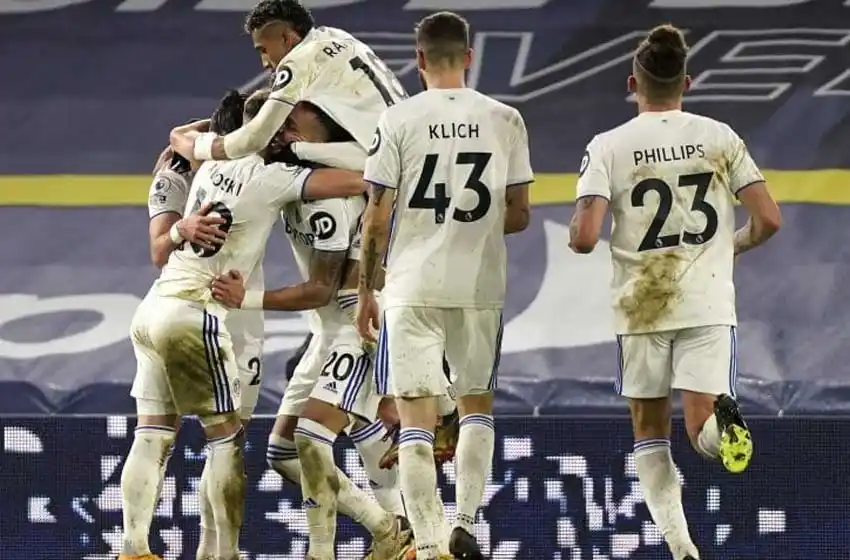 El Leeds de Bielsa goleó y recuperó la memoria