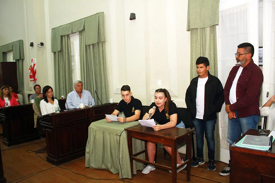 Banca abierta, preocupación por el Covid y salarios docentes