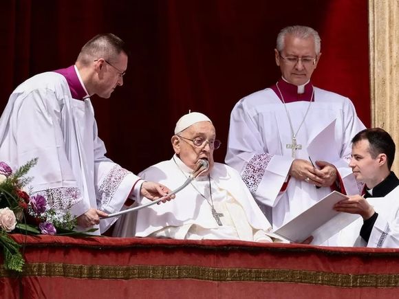 El Papa clamó por libertad religiosa y paz mundial en su mensaje de Pascua