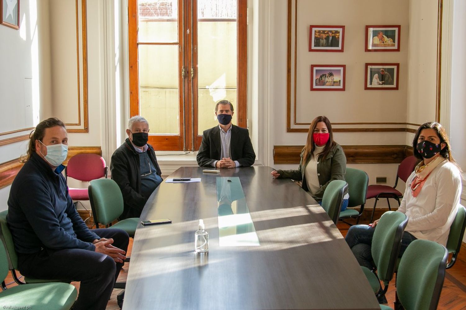 Covid, obras, agroecología y cannabis: La agenda de Piaggio con legisladores provinciales