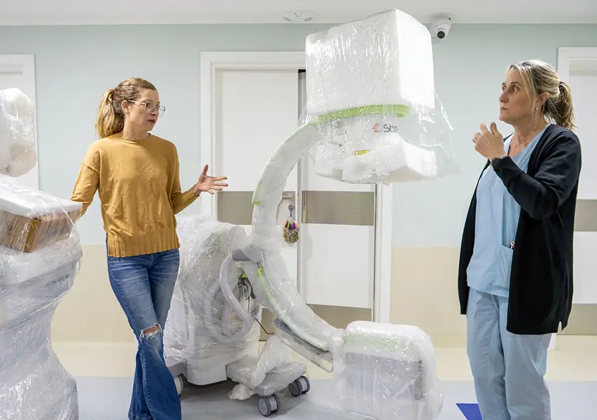 A una semana de la adjudicación, entregaron el Arco en C al hospital