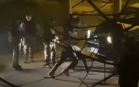 San Pedro: denunciaron a policías de UTOI que obligaron a un joven a hacer flexiones en la vía pública