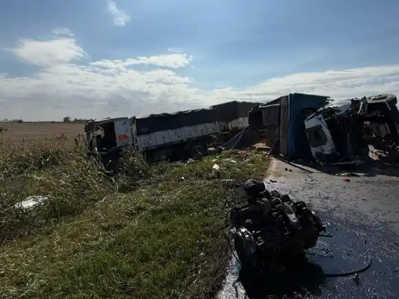 Dos heridos de gravedad tras un choque frontal entre camiones en la ruta 91