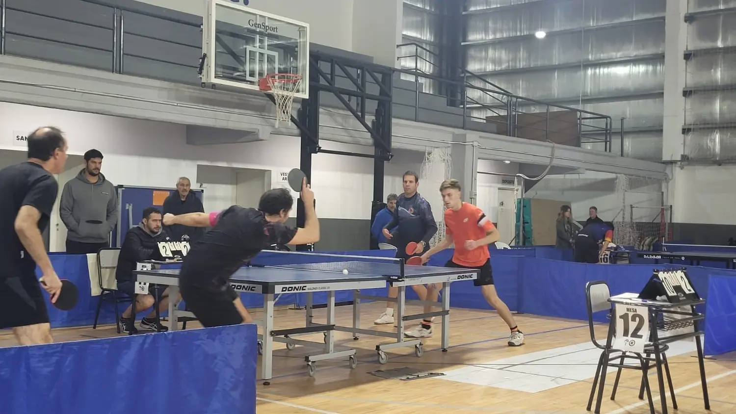 Pleno desarrollo. Del provincial de tenis de mesa