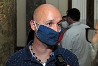 Pese al avance de la vacunación, siguen inhabilitadas las visitas a los geriátricos