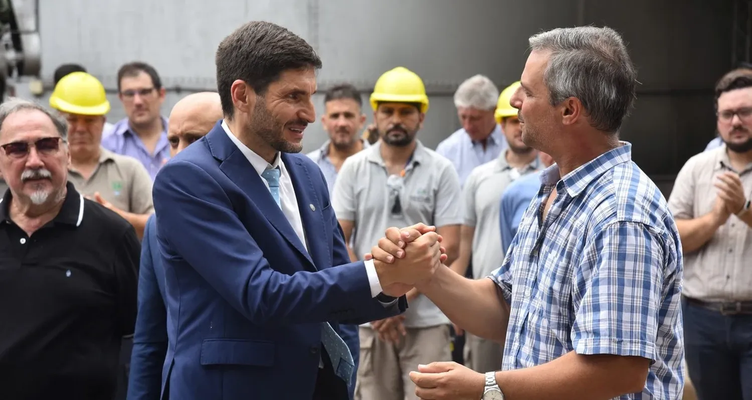 Pullaro mejoró su imagen positiva un 1,5 % en el presente mes con respecto a mayo pasado.