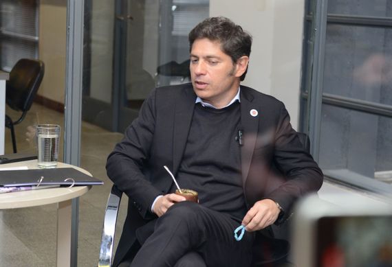 Kicillof mano a mano con El Eco: "¿Qué le trajo Milei a Tandil? Nada, le sacó nomás"
