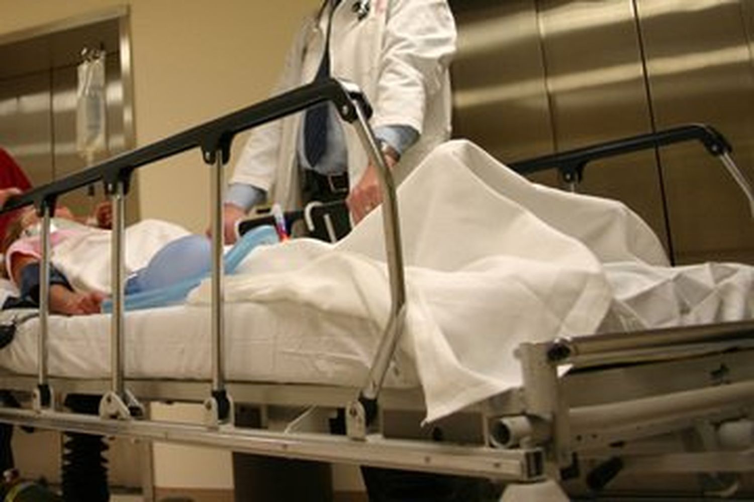 ¡SE PUEDEN SALVAR!  El 50% de pacientes con COVID-19 en UCI