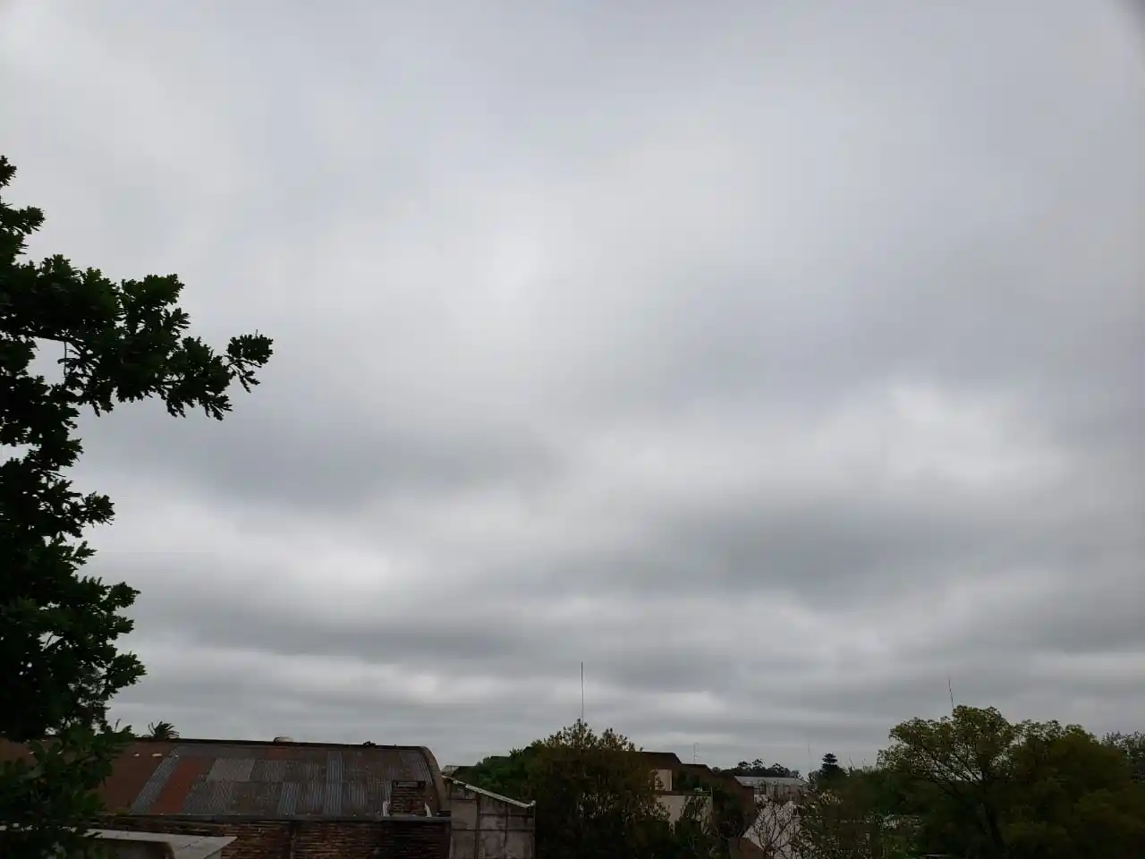 Se renovó el alerta por tormentas intensas para todo Entre Ríos