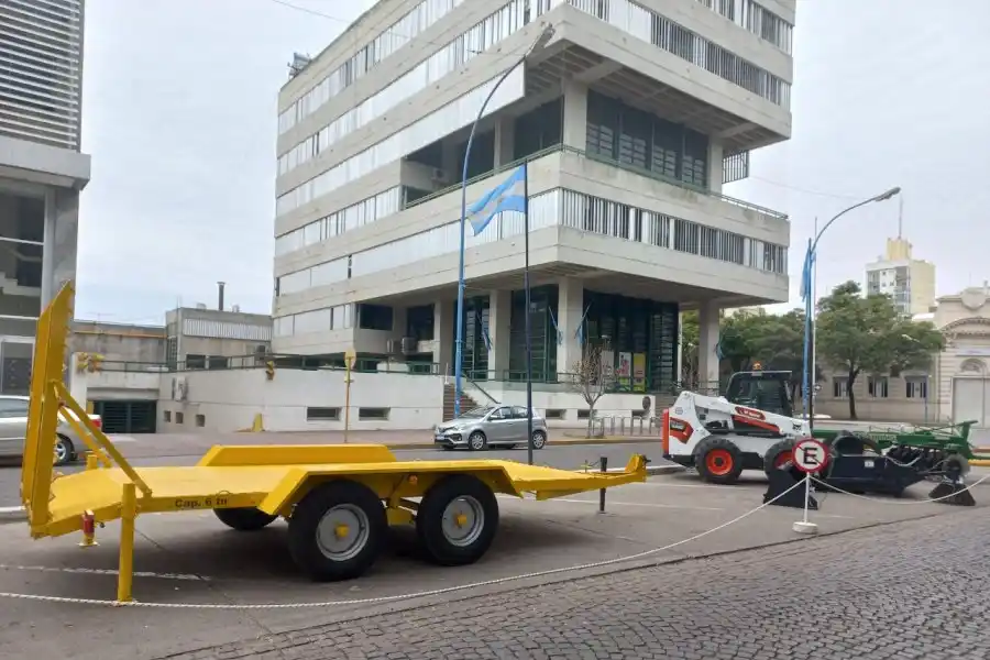 Más equipamiento para obras públicas para la ciudad