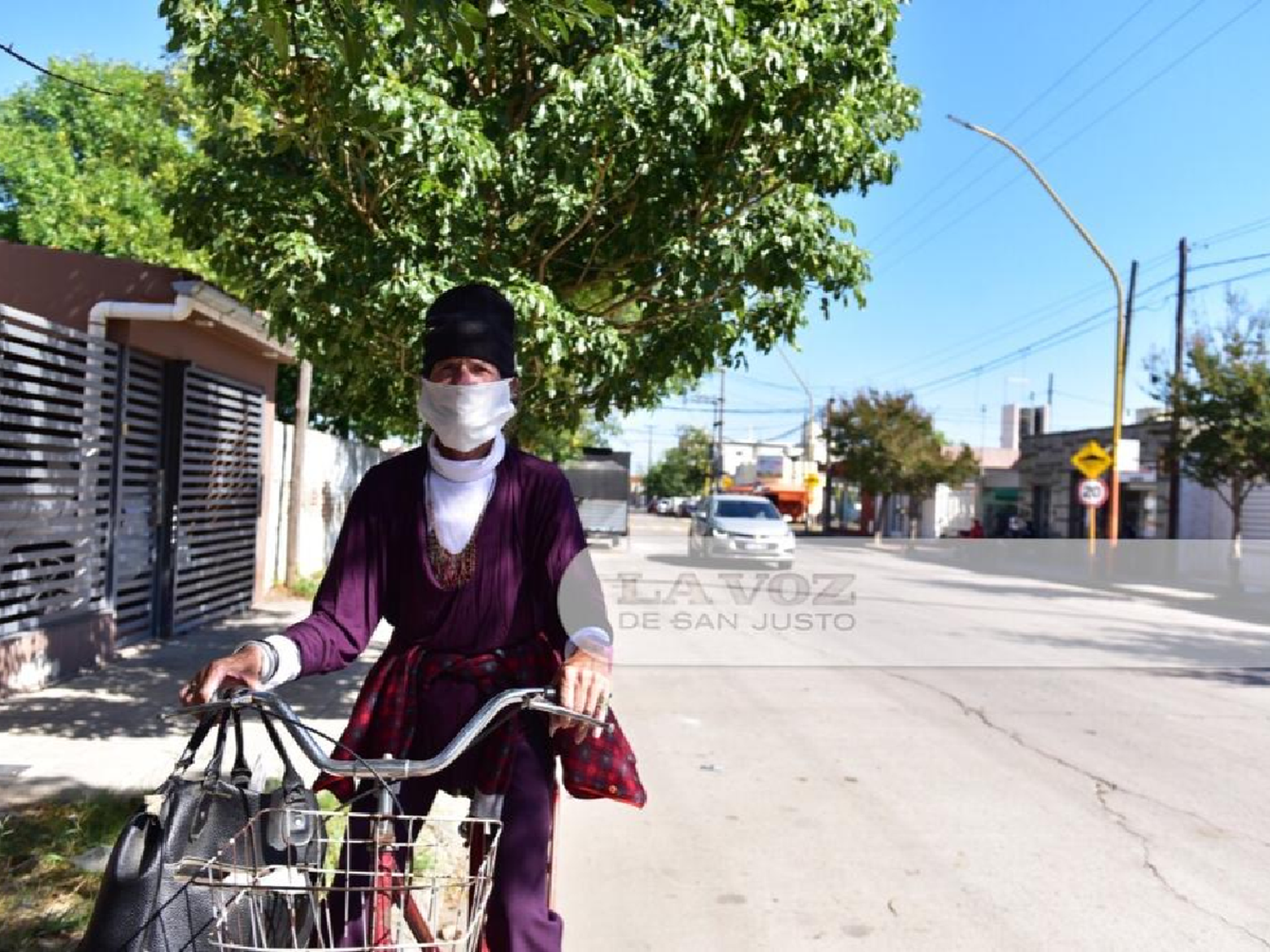 El hombre que no dejó  solos a los abuelos 