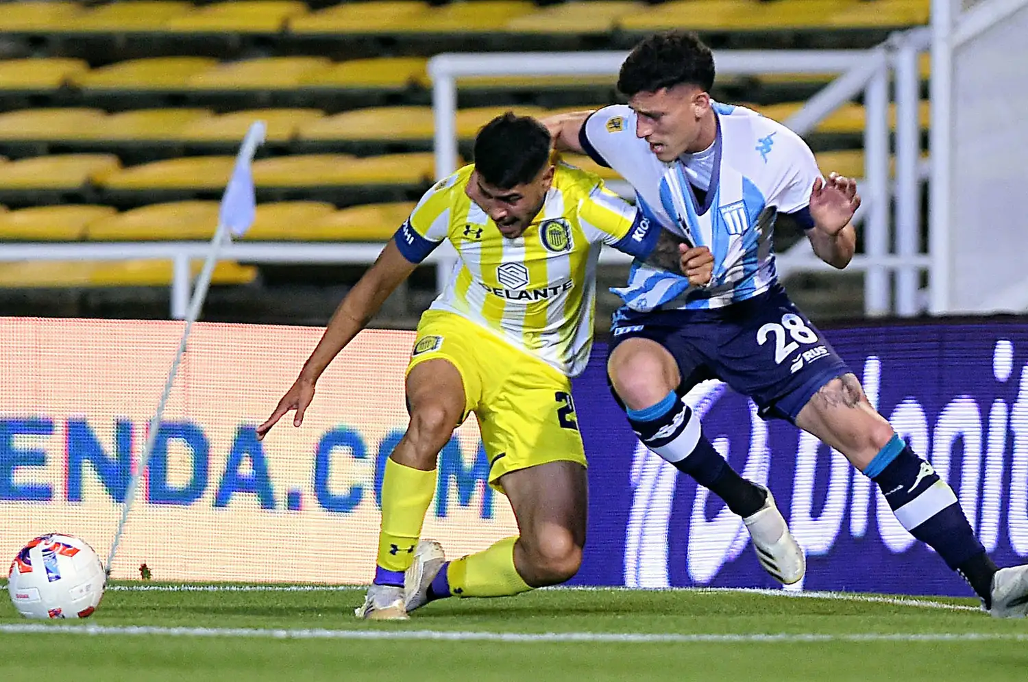 Racing no pudo en el estreno de Gago.
