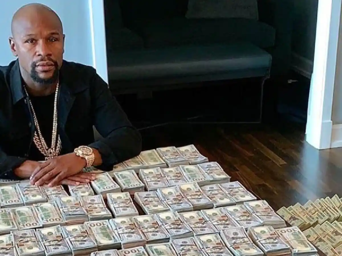 Mayweather, el que más dinero ganó en la historia del boxeo