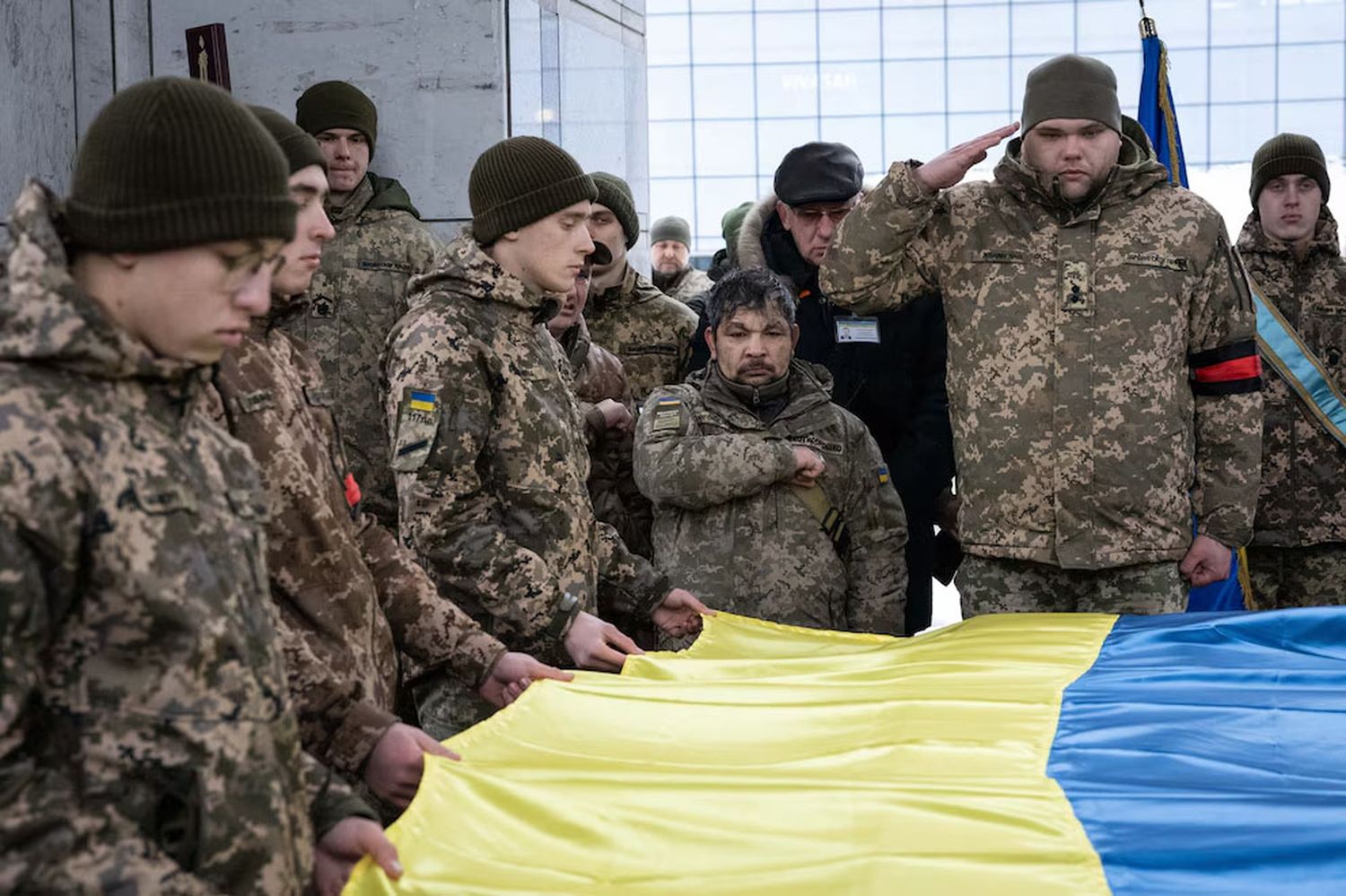 Kiev denunció que las tropas rusas ejecutaron a cuatro soldados ucranianos que se habían rendido