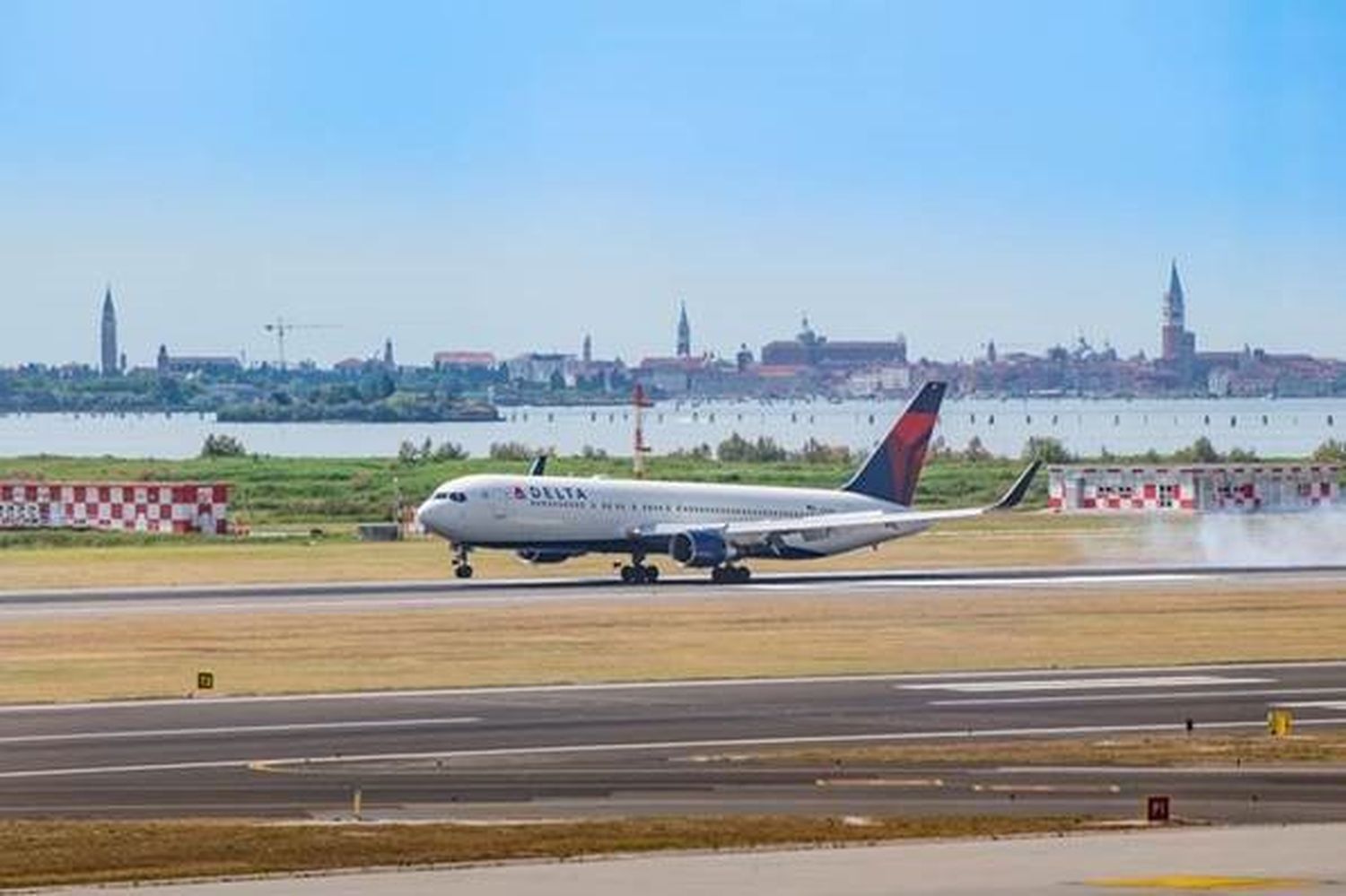 Venice is once again connected with non-stop flights to the U.S.