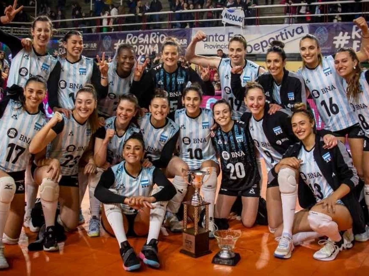 Las Panteras SELECCION FEMENINA DE VOLEY