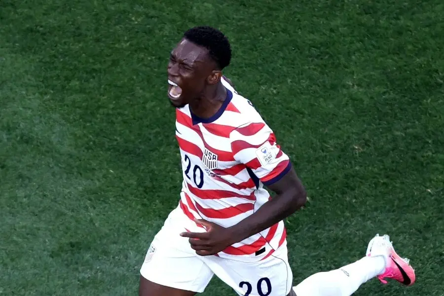 Pochettino y Estados Unidos arrasaron con la Paraguay de Alfaro en el duelo de DTs santafesinos