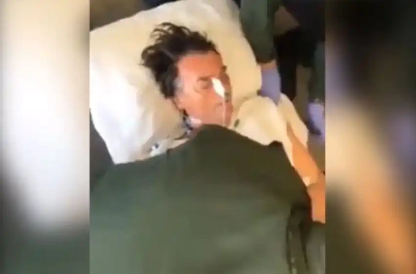 Jair Bolsonaro publicó imágenes inéditas del día en que fue apuñalado